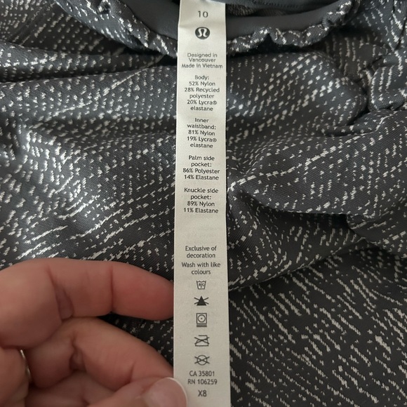 Lululemon High Rise Crop 23" Simultaneous Anchor Alpine White Gray Pants Size 10 - Picture 12 of 13